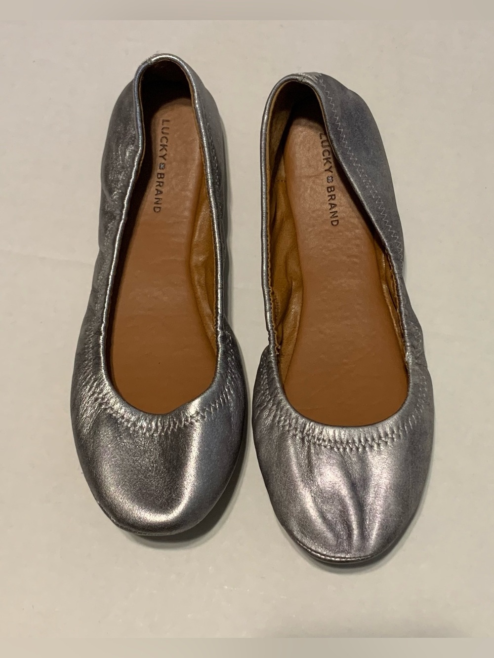 Lucky Brand Emmie Pewter Classic Ballet Leather Flat Slip On Shoes Size 8.5